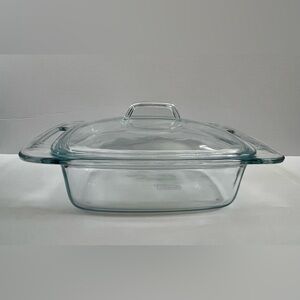Pyrex Easy Grab n go Clear Glass Rectangular Casserole Dish with Lid